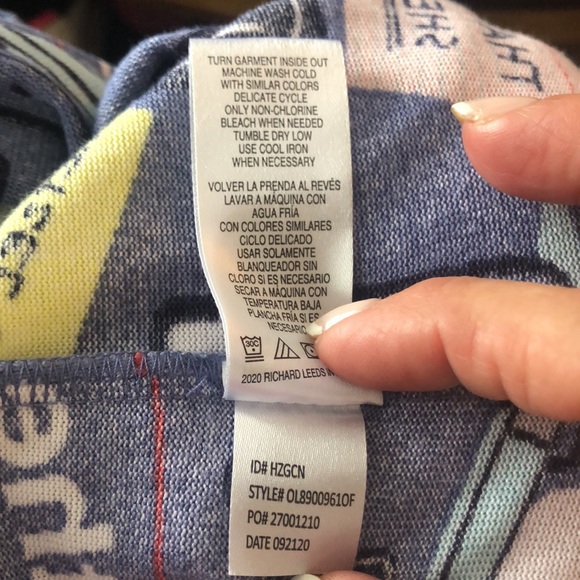 THE OFFICE LIGHTWEIGHT SWEATER TOP • DUNDER MIFFLIN LOGOS • Sz S - Picture 11 of 12